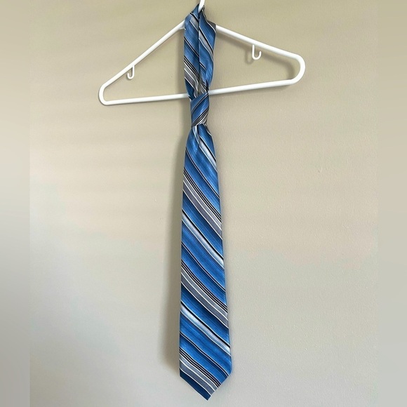 🚨Stafford Tie - Picture 1 of 3